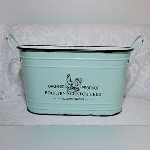 Large Farmhouse Metal Poultry Feed Bin – Rustic Chicken Coop Storage Decor 20.5”